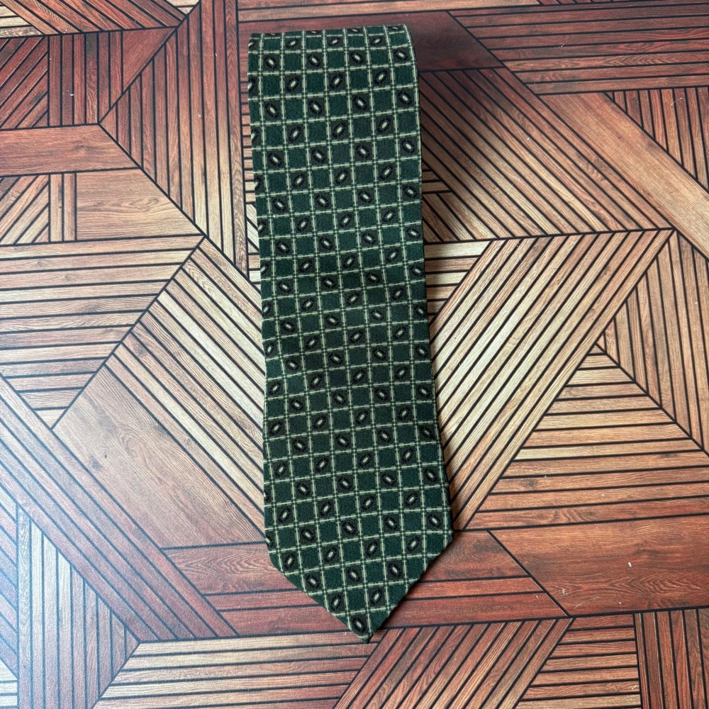 Claiborne Mens Silk Necktie Olive Green Geometric Grid Pattern Classic Business